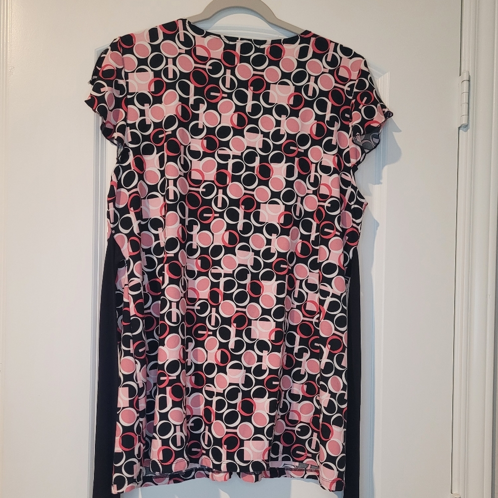 Top - Picture 2 of 2